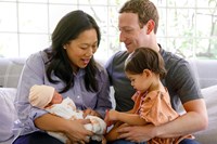 Hai bức tâm thư Mark Zuckerberg gửi chào đón hai cô con gái chào đời